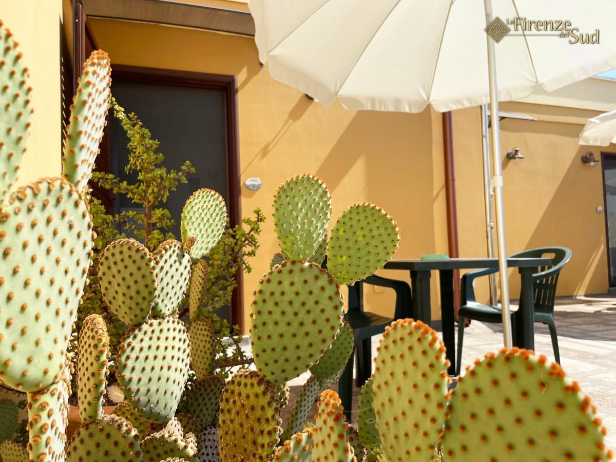 Bed and Breakfast La Firenze Del Sud Lecce Exterior foto