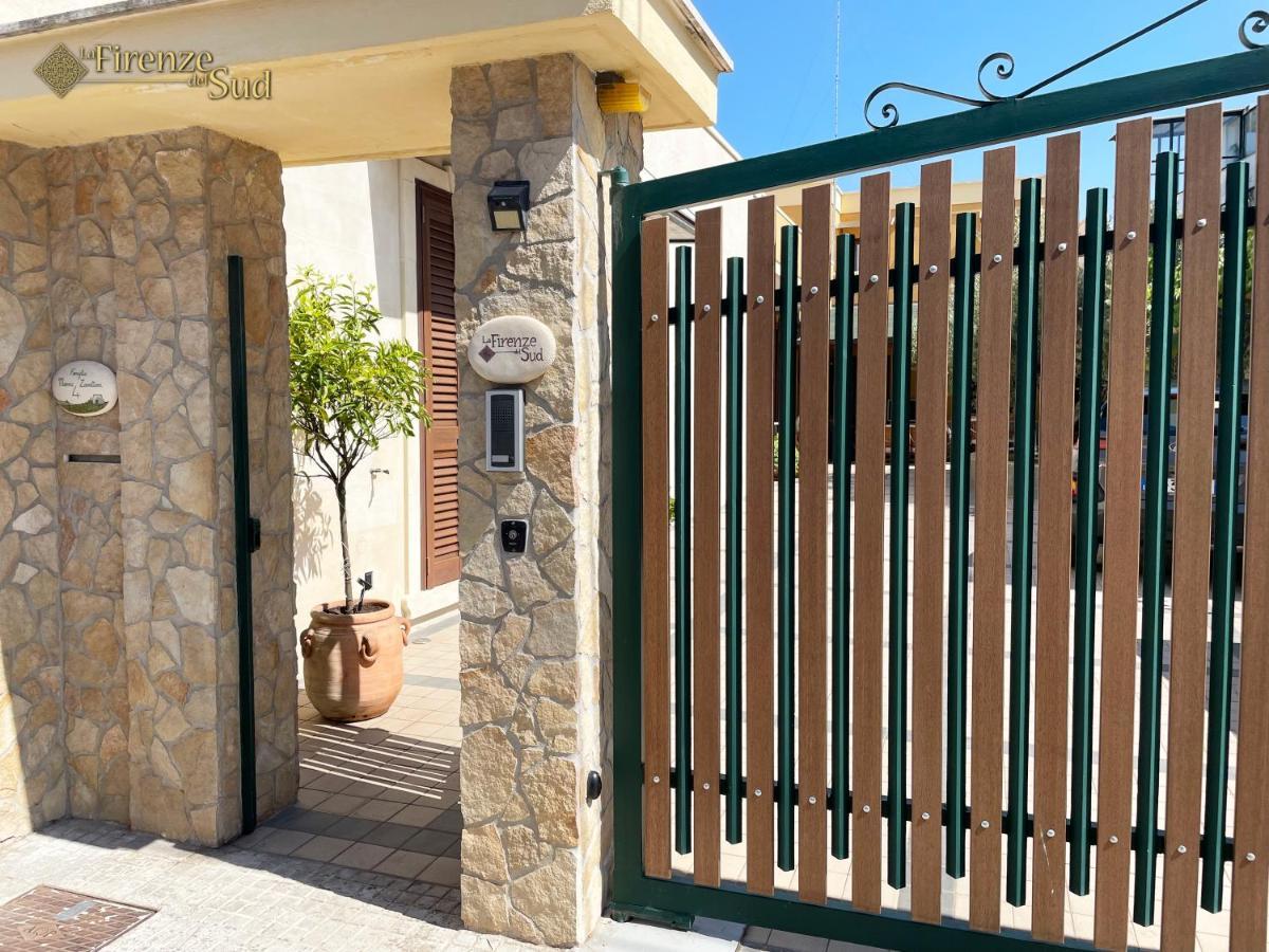 Bed and Breakfast La Firenze Del Sud Lecce Exterior foto